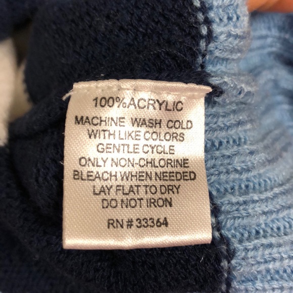 Sweater - Picture 4 of 5